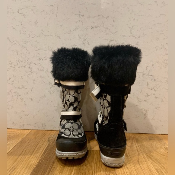 Vintage 2007 Coach snow boots - Picture 3 of 6